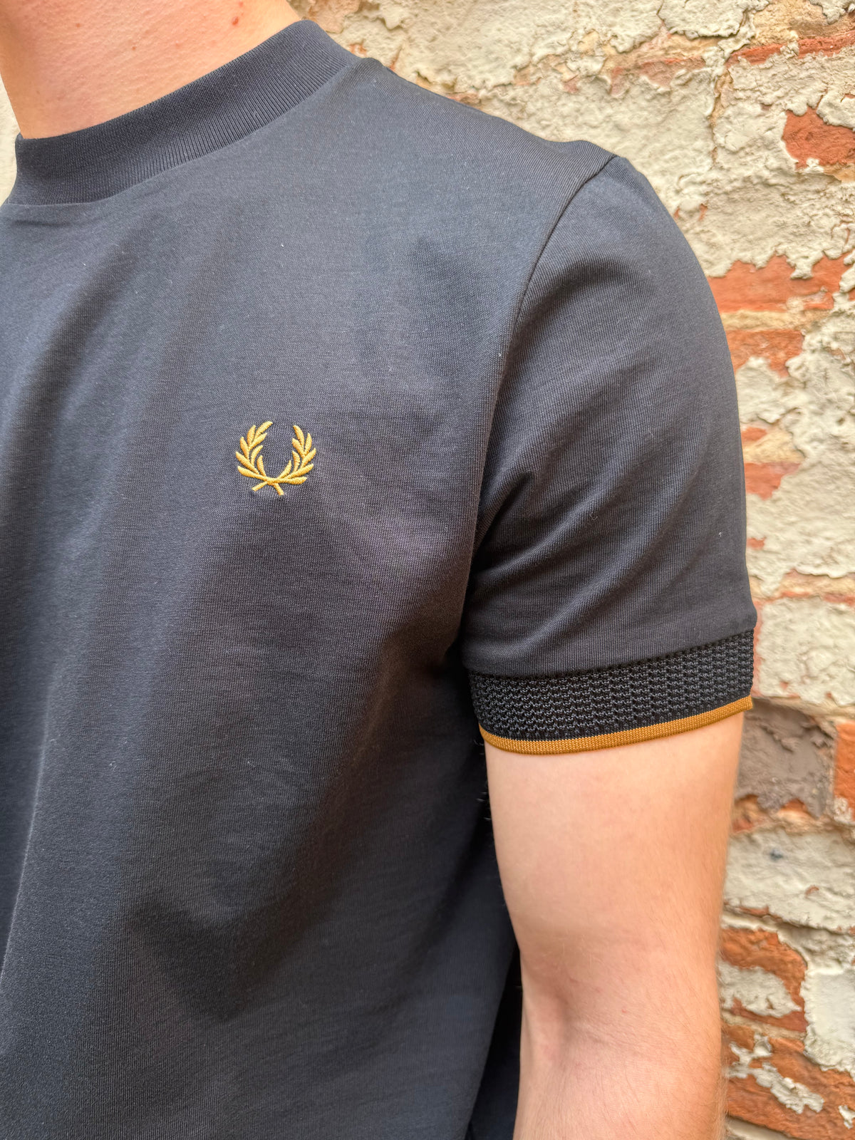 Fred Perry Mesh cuff t shirt Black