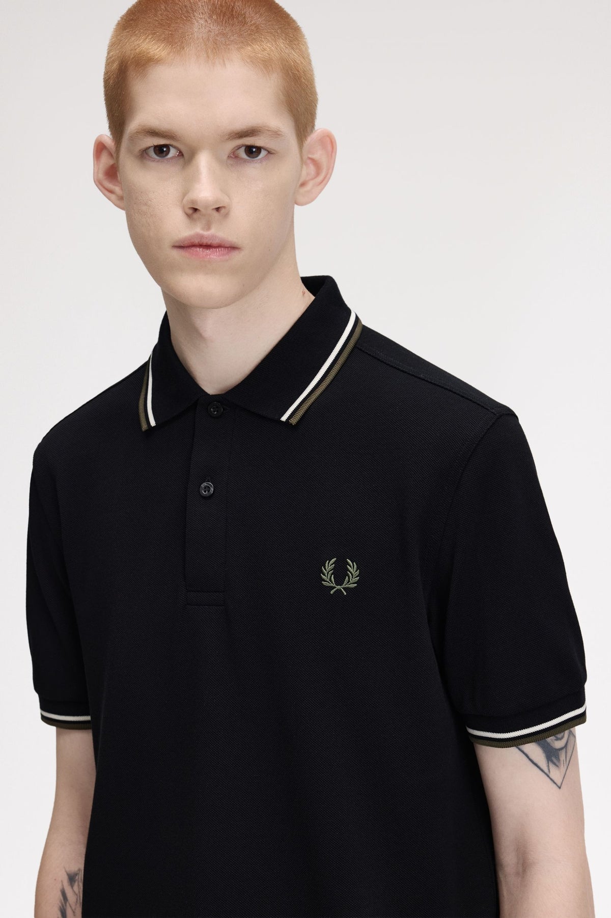 Fred Perry M3600 Polo shirt blk/ecru/rlwgren