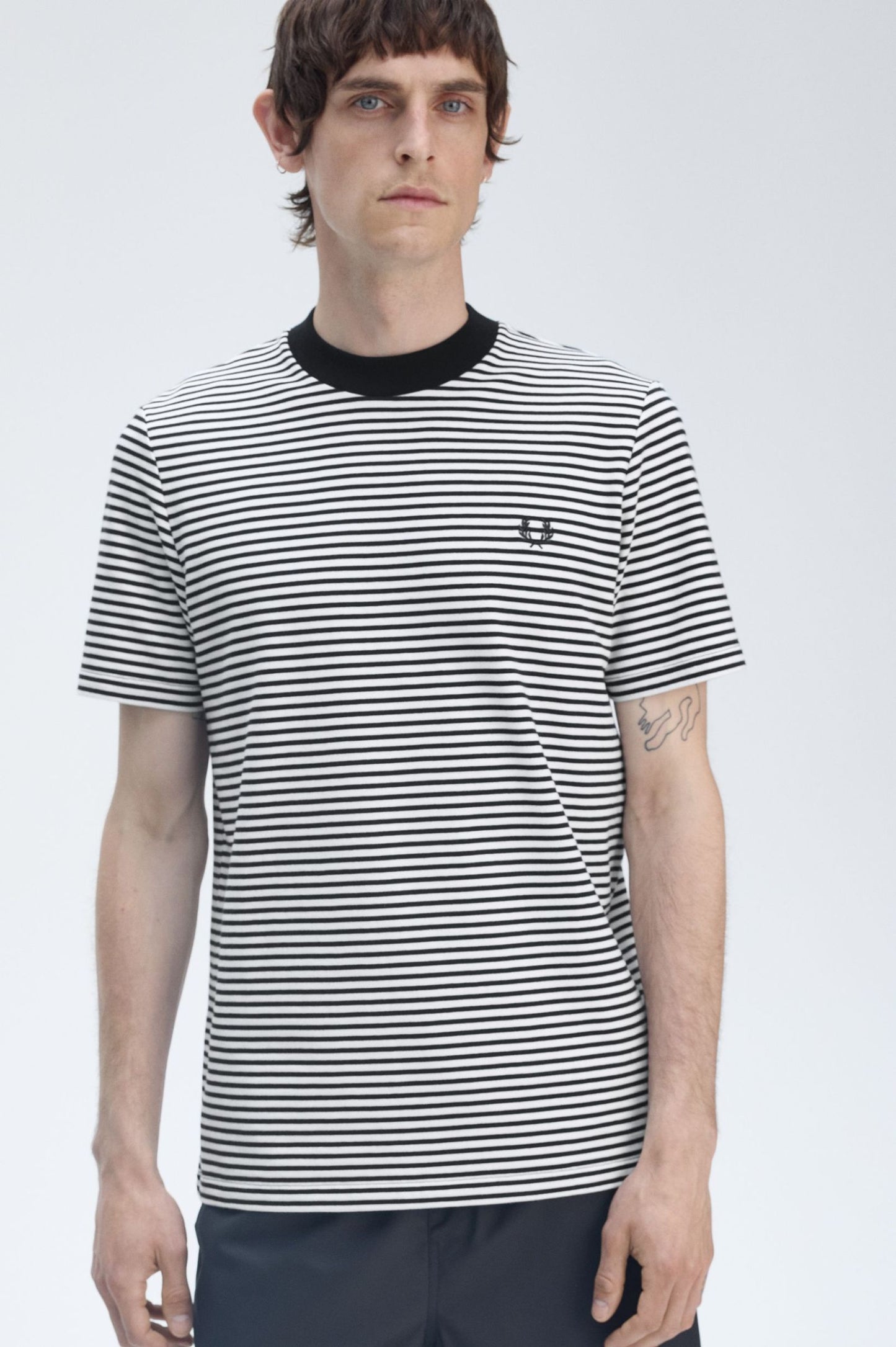 Fred Perry Fine Stripe Heavy Weight Tee (Navy / Snow White)