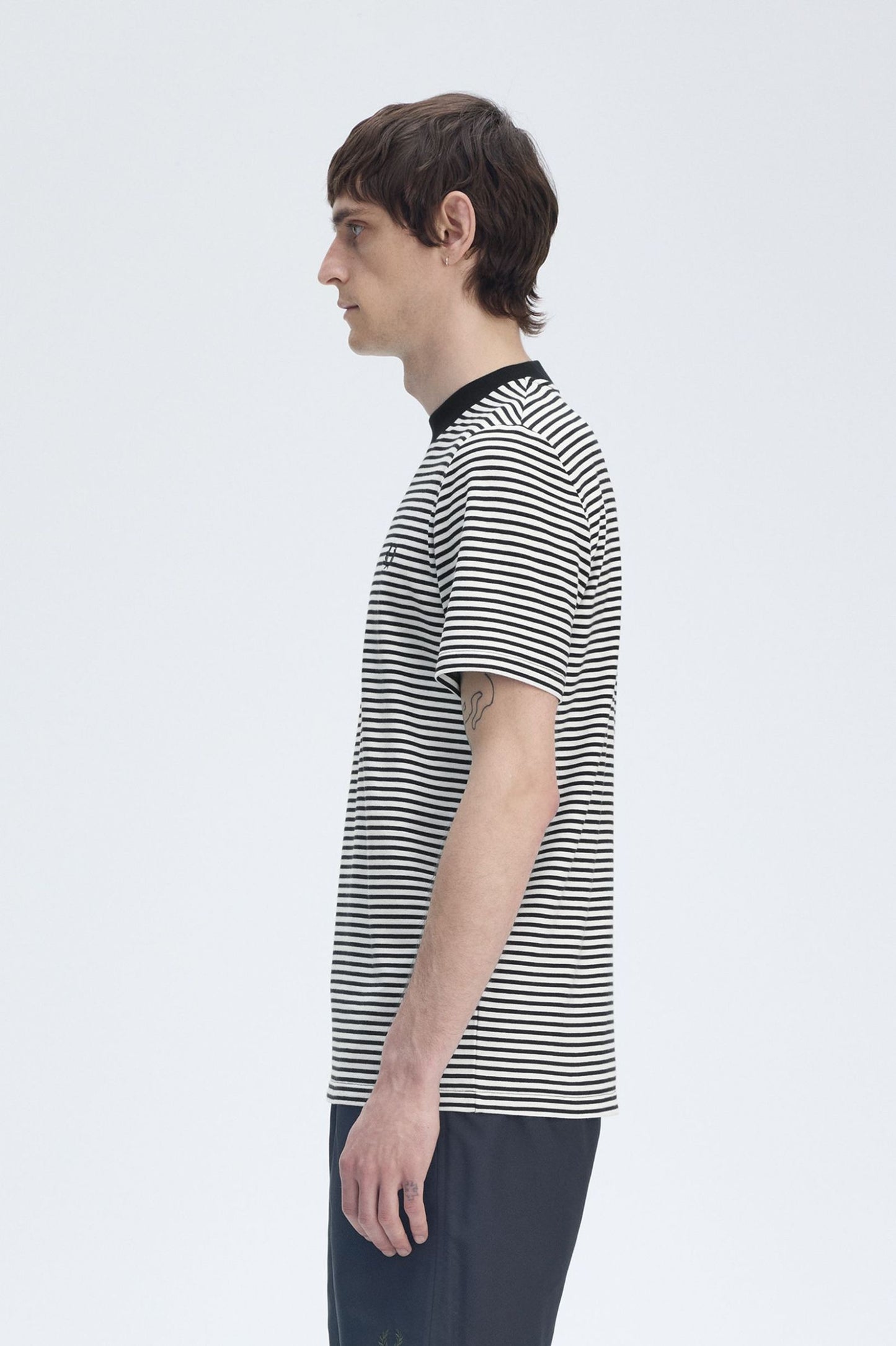 Fred Perry Fine Stripe Heavy Weight Tee (Navy / Snow White)