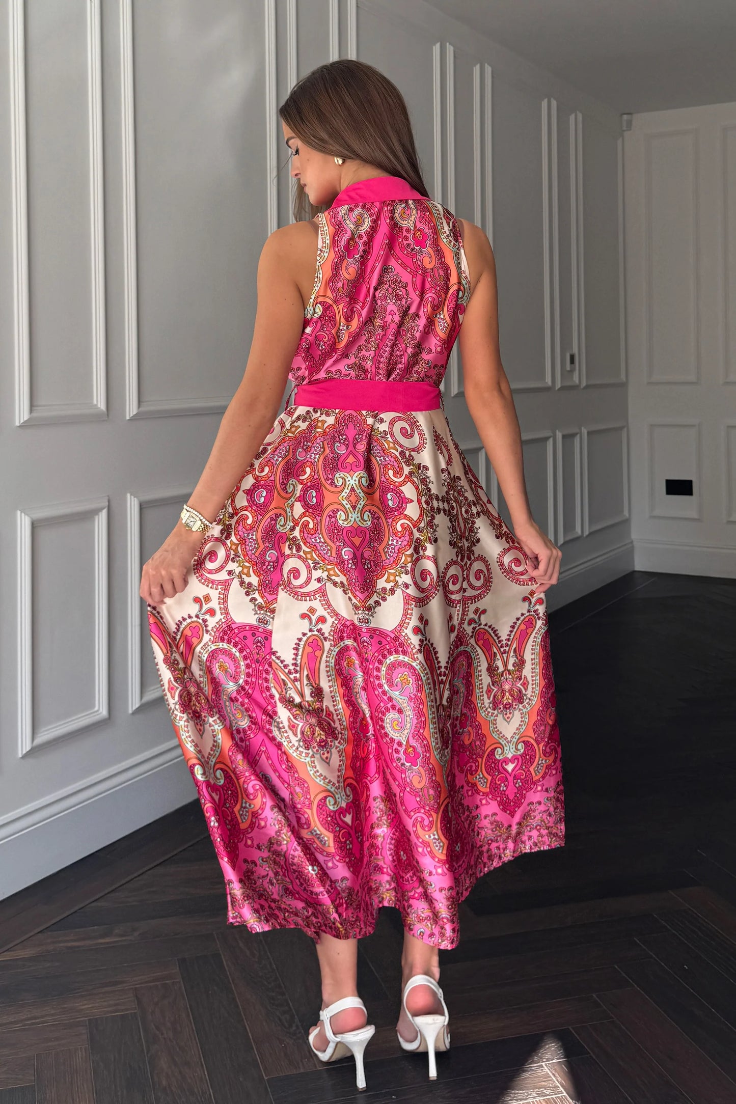 Girl in Mind Rhia Sleeveless Paisley Border Print Shirt Maxi Dress